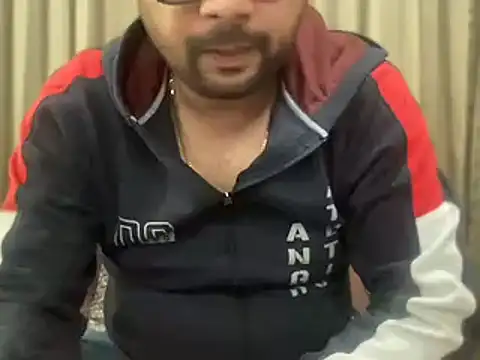 Snapshot of slavekinky001 chatting on 01.03.25 slavekinky001 online show from 01.03.25