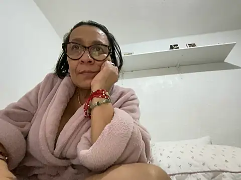 sweeviolet online show from 02.23.26