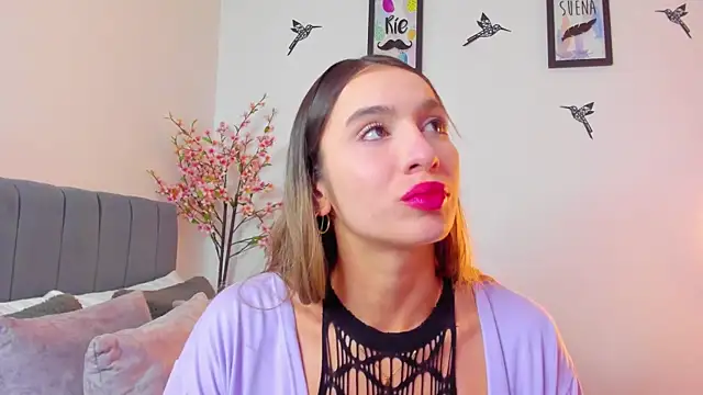 im sarah34 online show from 02.05.25