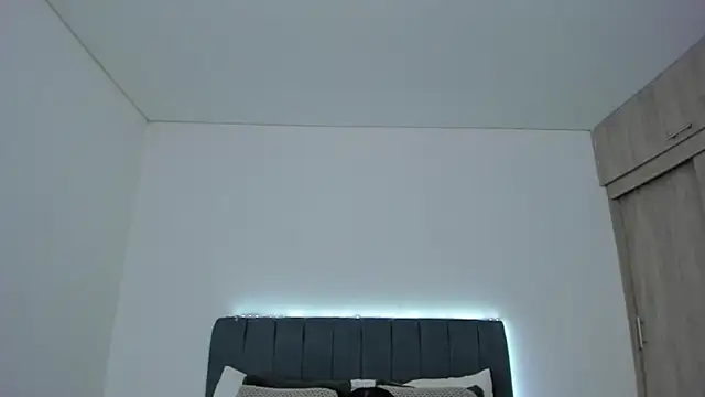 im sarah34 online show from 04.11.26