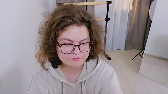 Sashy Way online show from 09.15.25