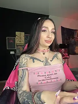 Molly  Moon online show from 01.05.25