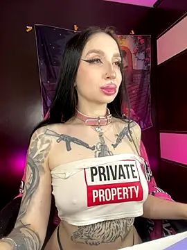 Molly  Moon online show from 11.18.25