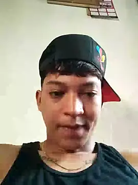 Snapshot of Sxntisaul__ chatting on 02.04.25 Sxntisaul online show from 02.04.25