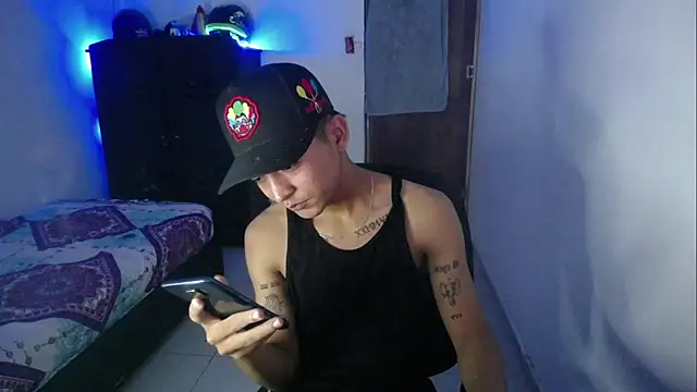 Snapshot of Sxntisaul__ chatting on 02.17.25 Sxntisaul online show from 02.17.25