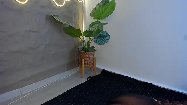 Isa  Blanc online show from 01.22.25