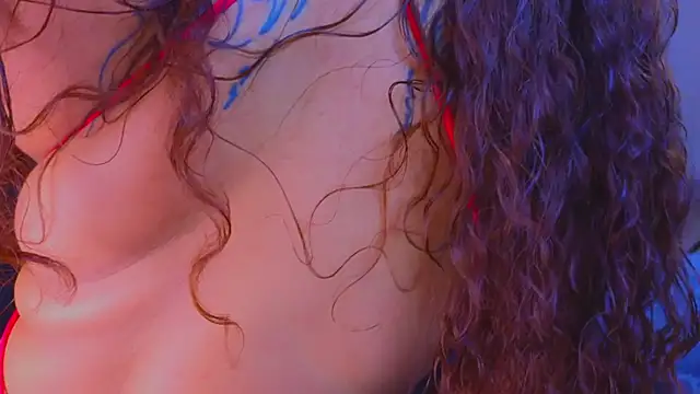 Isa  Blanc online show from 02.04.26