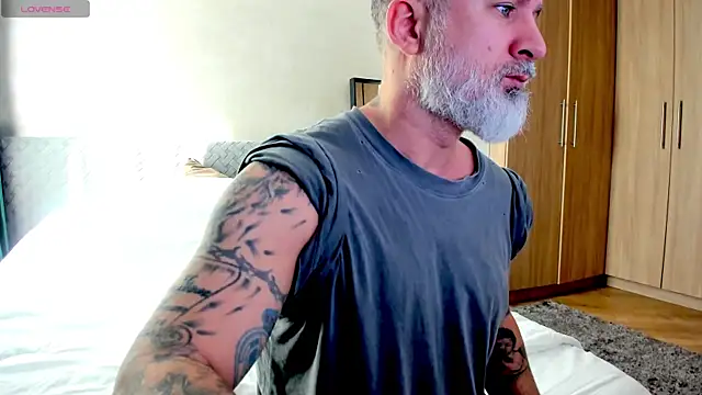 Snapshot of BlowMyXXL chatting on 02.23.25 BlowMyXXL online show from 02.23.25