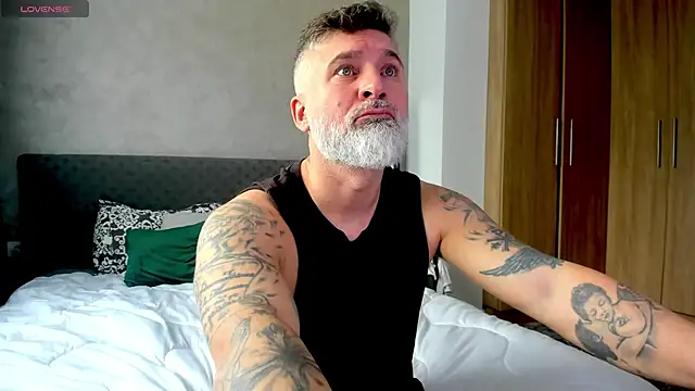 Snapshot of BlowMyXXL chatting on 03.02.25 BlowMyXXL online show from 03.02.25