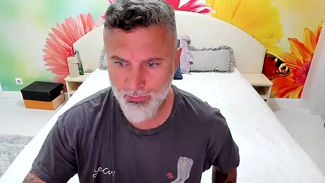 BlowMyXXL online show from 11.18.25