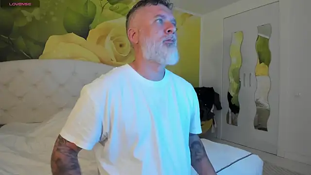 BlowMyXXL online show from 03.20.26