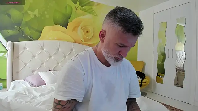 BlowMyXXL online show from 04.09.26