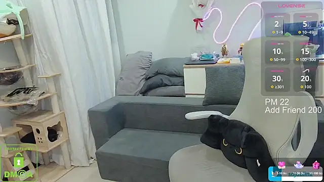 Snapshot of littlemiilk chatting on 06.19.26 littlemiilk online show from 06.19.26