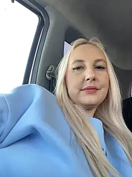 Snapshot of MerlinDave chatting on 01.13.25 MerlinDave online show from 01.13.25