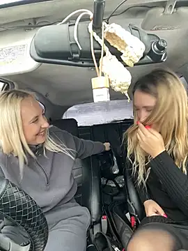 Snapshot of MerlinDave chatting on 02.09.25 MerlinDave online show from 02.09.25