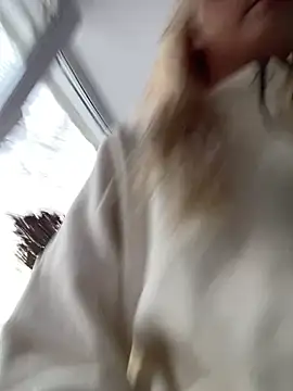 Snapshot of MerlinDave chatting on 03.19.25 MerlinDave online show from 03.19.25