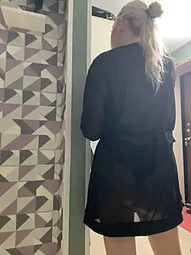 Snapshot of MerlinDave chatting on 10.09.25 MerlinDave online show from 10.09.25