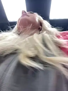 Snapshot of MerlinDave chatting on 10.10.25 MerlinDave online show from 10.10.25