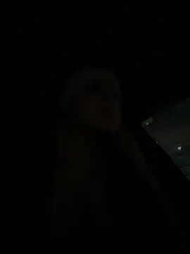 Snapshot of MerlinDave chatting on 12.19.25 MerlinDave online show from 12.19.25