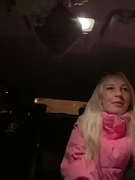 Snapshot of MerlinDave chatting on 01.06.26 MerlinDave online show from 01.06.26