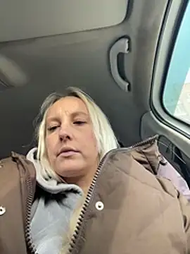 Snapshot of MerlinDave chatting on 02.20.26 MerlinDave online show from 02.20.26