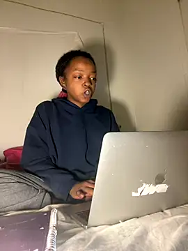 minimama69 online show from 11.06.25