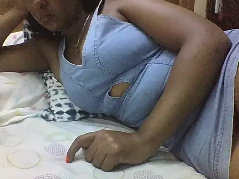 Snapshot of sweety_babra chatting on 09.26.25 sweety babra online show from 09.26.25