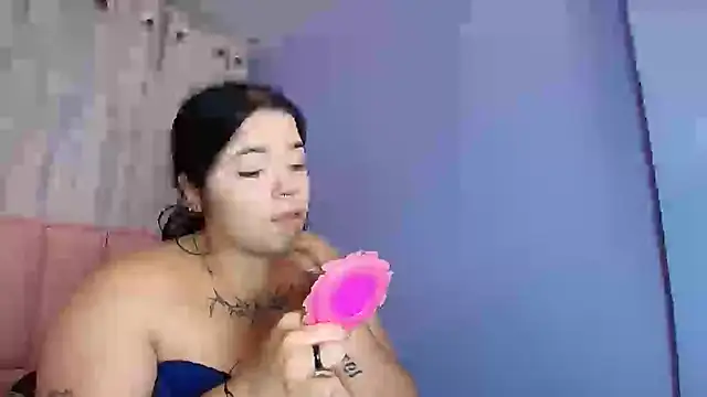 Snapshot of rose_barbara chatting on 12.14.24 rose barbara online show from 12.14.24