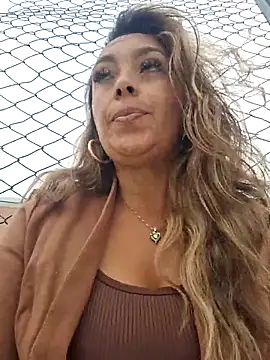 lauramcdowell1 online show from 02.23.25