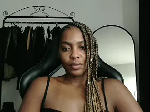 Snapshot of marisilva_br chatting on 02.27.25 marisilva br online show from 02.27.25