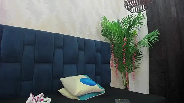 Ammy Connor1 online show from 11.28.25