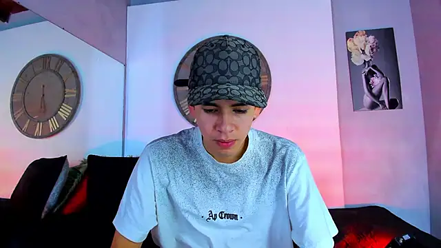 Snapshot of Mike_0233_ chatting on 01.22.25 Mike 0233 online show from 01.22.25