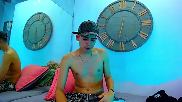 Snapshot of Mike_0233_ chatting on 01.28.25 Mike 0233 online show from 01.28.25