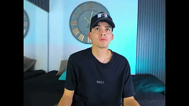 Snapshot of Mike_0233_ chatting on 01.29.25 Mike 0233 online show from 01.29.25