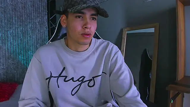 Snapshot of Mike_0233_ chatting on 03.13.25 Mike 0233 online show from 03.13.25