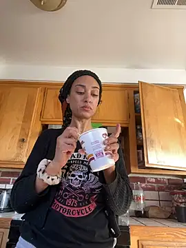 starrynikki online show from 12.30.24