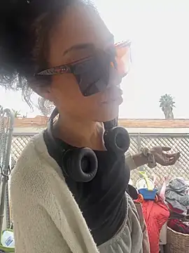 starrynikki online show from 02.11.25