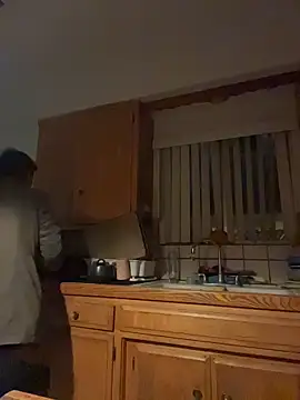 starrynikki online show from 11.20.25