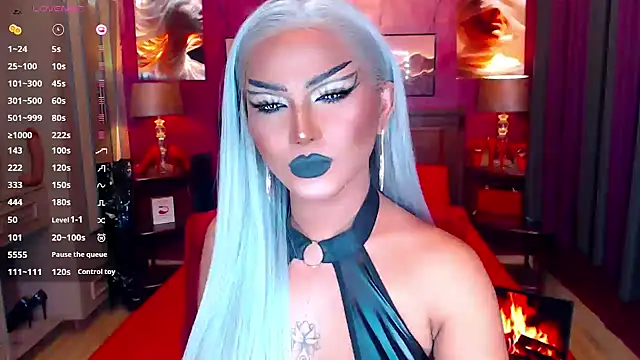 Snapshot of NatalyaFox chatting on 05.23.26 NatalyaFox online show from 05.23.26
