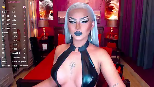 Snapshot of NatalyaFox chatting on 05.27.26 NatalyaFox online show from 05.27.26