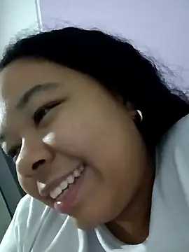 Snapshot of XMara chatting on 01.26.25 XMara online show from 01.26.25