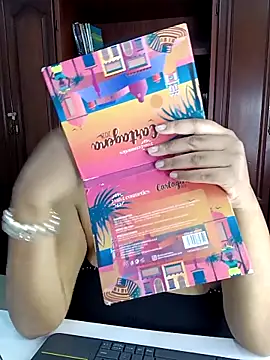 Snapshot of XMara chatting on 03.03.25 XMara online show from 03.03.25