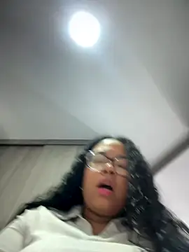 Snapshot of XMara chatting on 09.17.25 XMara online show from 09.17.25