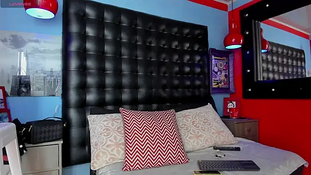 CloeRodriguez online show from 11.15.25