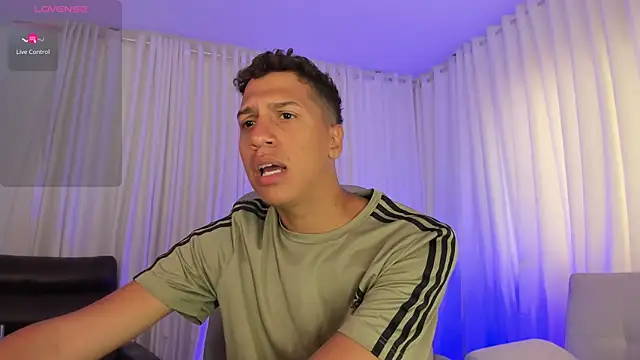 Snapshot of matt_benji chatting on 09.23.25 matt benji online show from 09.23.25