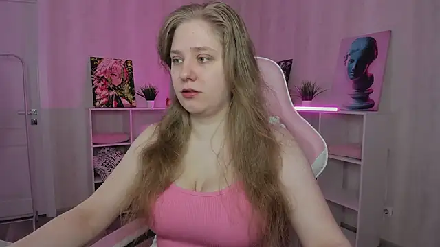 Megan Violer online show from 05.07.26