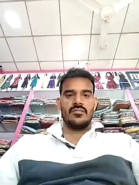 Snapshot of absoluteright chatting on 12.10.24 absoluteright online show from 12.10.24