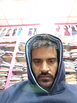 Snapshot of absoluteright chatting on 12.17.24 absoluteright online show from 12.17.24