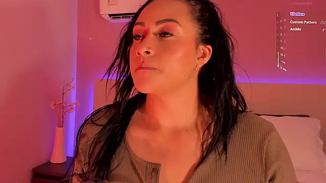 Snapshot of Miss_Ambeer chatting on 11.14.25 Miss Ambeer online show from 11.14.25