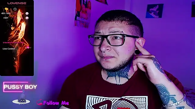 Snapshot of princeFtm chatting on 10.26.25 princeFtm online show from 10.26.25